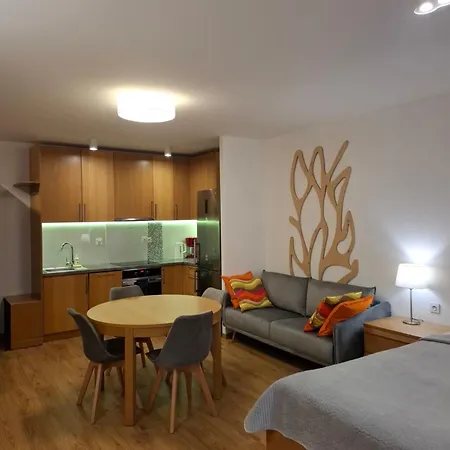 Apartman Rodzinne Z Ogrodkiem Pogorzelica