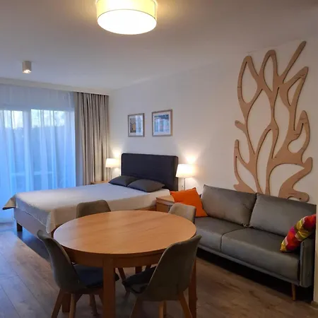 Apartmán Rodzinne Z Ogrodkiem *