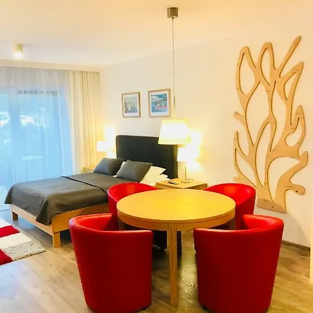 Rodzinne Z Ogrodkiem