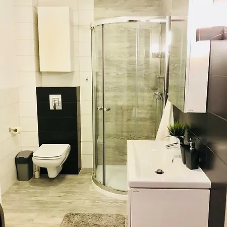 Rodzinne Z Ogrodkiem *