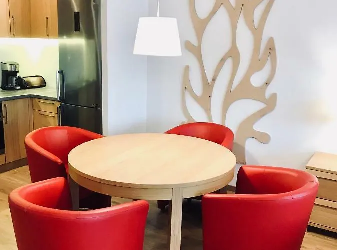 Rodzinne Z Ogródkiem Pogorzelica (Gmina Rewal)